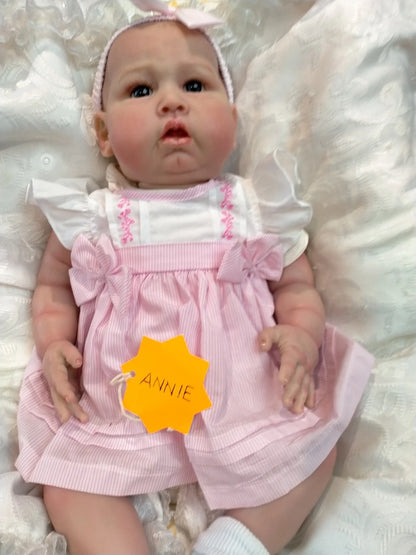 ANNIE Beautiful reborn doll girl. Nicely Weighted to 5.8lbs 2.6kgs 19" 48cm