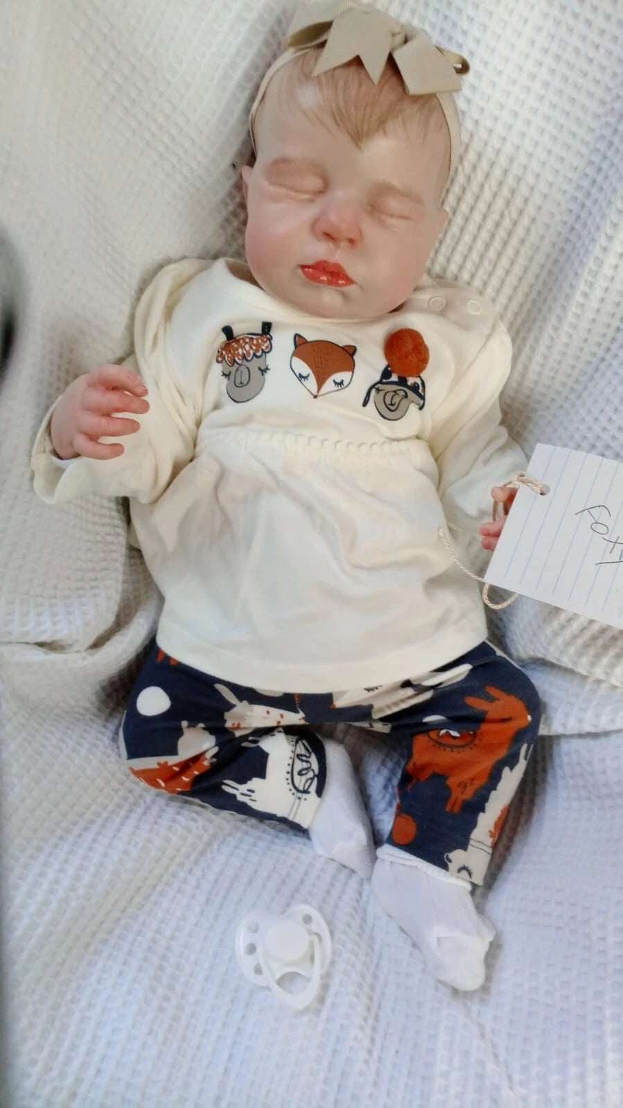 FOXY Beautiful reborn baby girl Professionally weighted to 5.82 lbs 18" 46cm