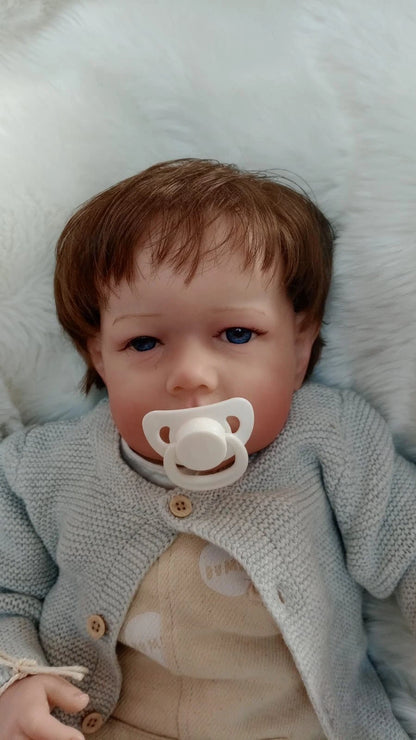 FLYN Cute reborn Doll boy Professionally weighted to 7.6 lbs 22" 56cm