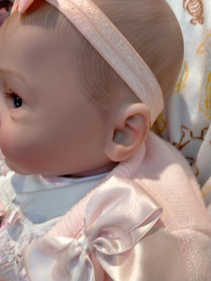 LYNDA By Andrea Ricello reborn doll girl. Weighted to 6.2lbs 2.8kgs 20" 51cm