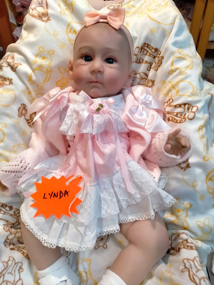 LYNDA By Andrea Ricello reborn doll girl. Weighted to 6.2lbs 2.8kgs 20" 51cm