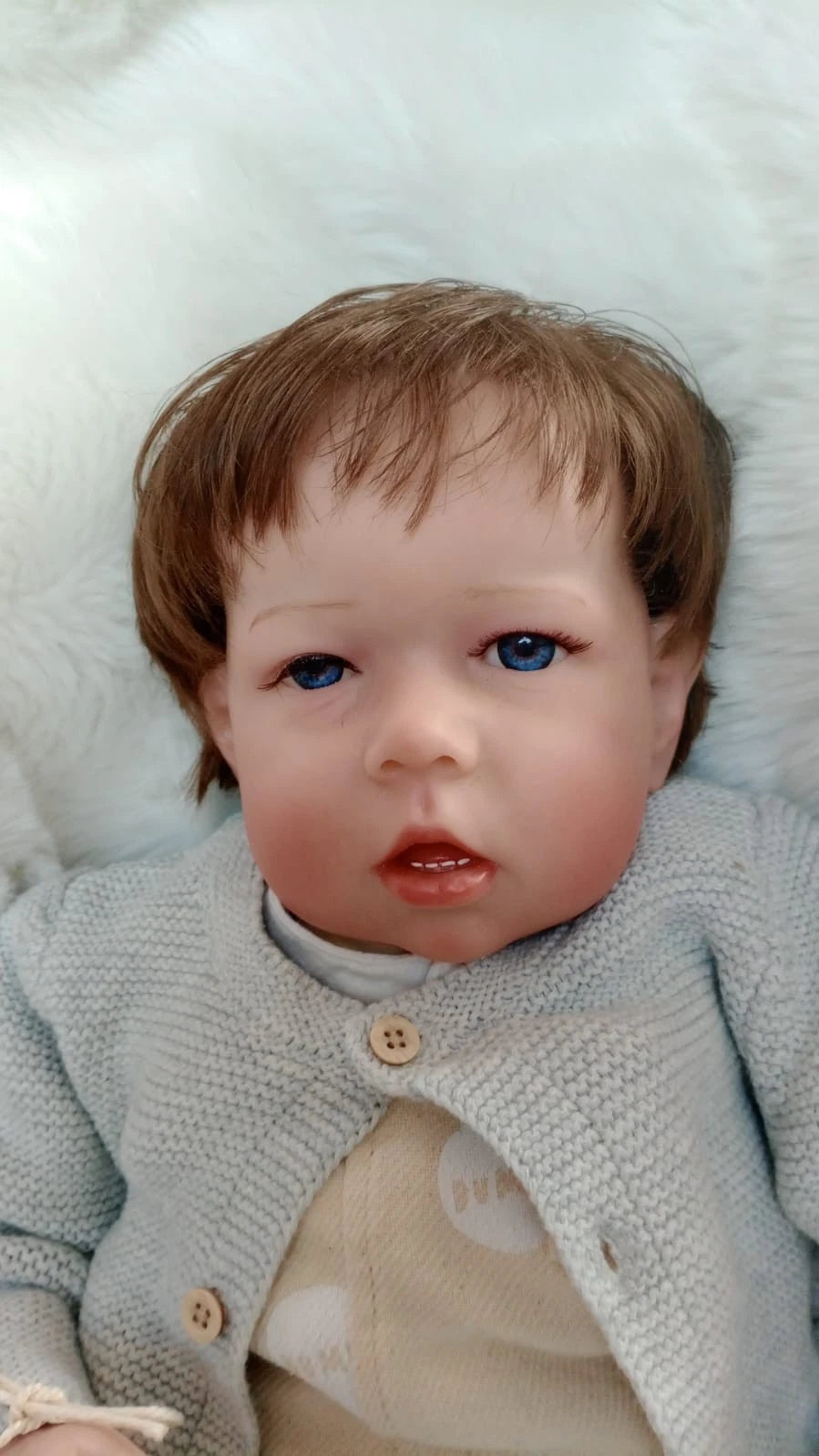 FLYN Cute reborn Doll boy Professionally weighted to 7.6 lbs 22" 56cm