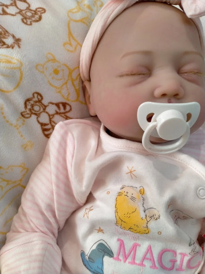 KELLY Beautiful reborn doll girl. Nicely Weighted to 5.4lbs 2.5kgs 20" 51cm