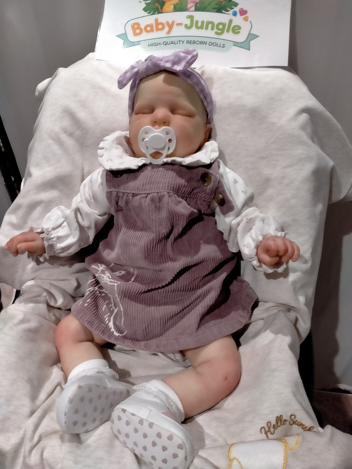 SWEETIE By Bountiful Baby Professionally weighted 7.3lbs 3.3kgs 21" 53cm