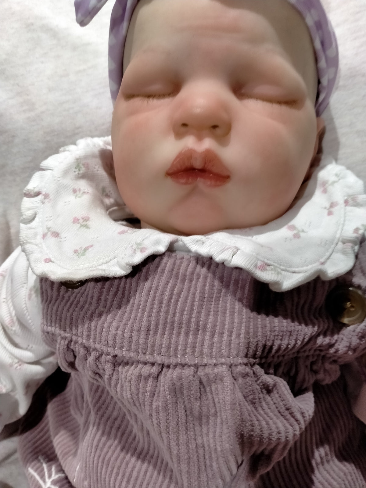SWEETIE By Bountiful Baby Professionally weighted 7.3lbs 3.3kgs 21" 53cm