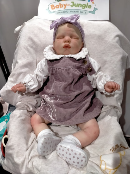 SWEETIE By Bountiful Baby Professionally weighted 7.3lbs 3.3kgs 21" 53cm