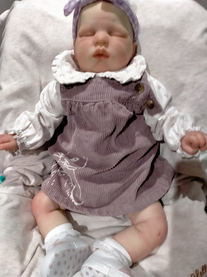 SWEETIE By Bountiful Baby Professionally weighted 7.3lbs 3.3kgs 21" 53cm