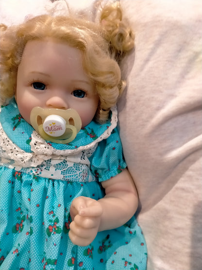 RACHEL Beautiful reborn doll girl. Nicely Weighted to 5.8lbs 2.6kgs 19" 48cm - Default Title