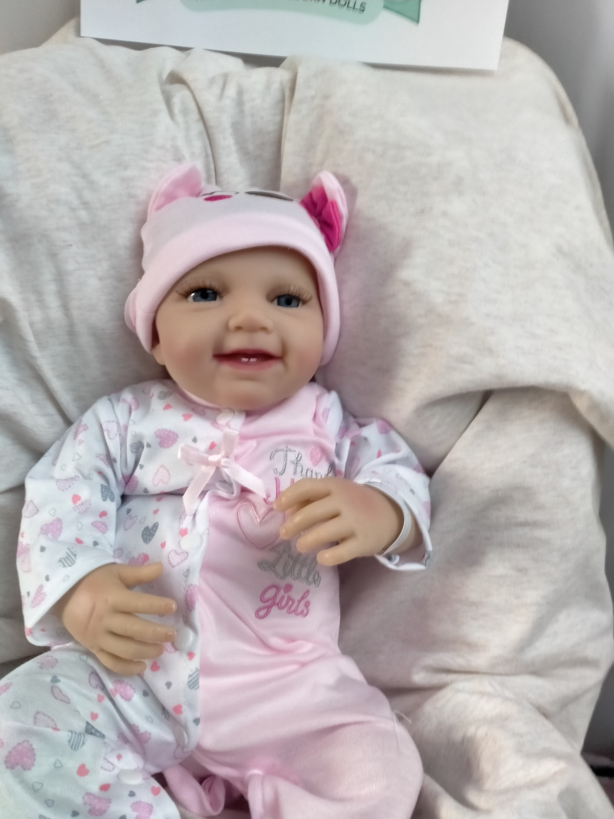 SCARLET Beautiful reborn doll Girl. Nicely Weighted to 5lbs 2.3kgs 17" 43cm - Default Title