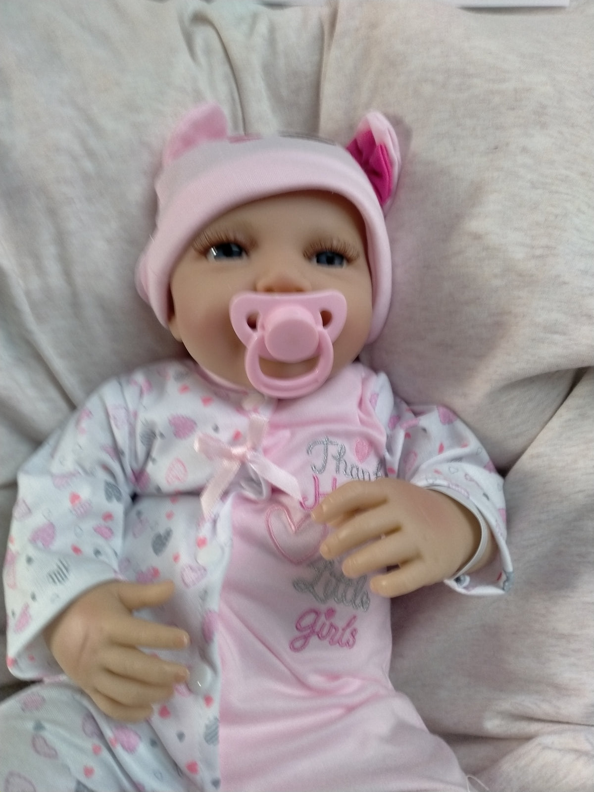 SCARLET Beautiful reborn doll Girl. Nicely Weighted to 5lbs 2.3kgs 17" 43cm - Default Title