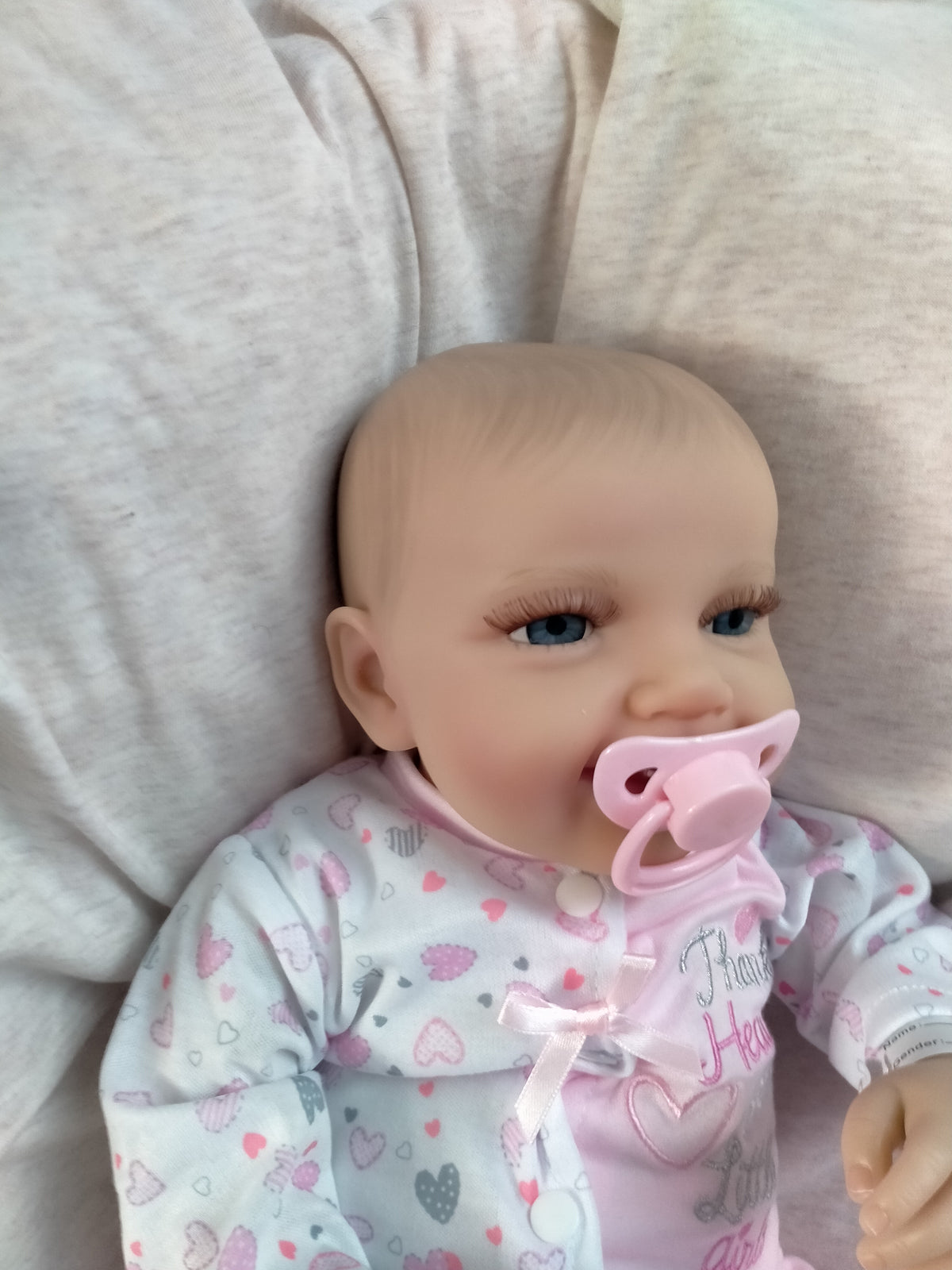 SCARLET Beautiful reborn doll Girl. Nicely Weighted to 5lbs 2.3kgs 17" 43cm - Default Title