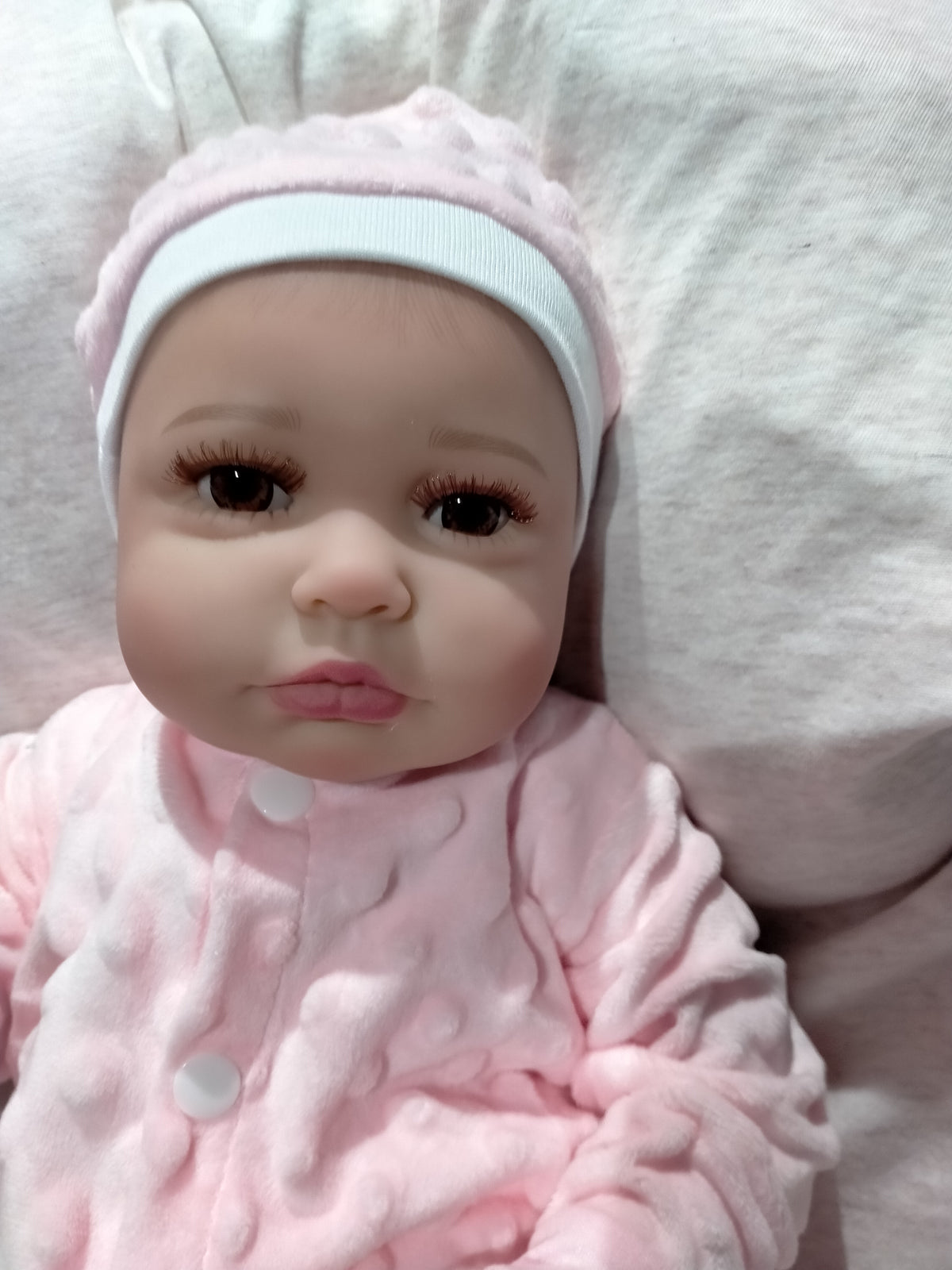 AMELIA Beautiful reborn doll girl. Nicely Weighted to 4.8lbs 2.2kgs 18" 46cm