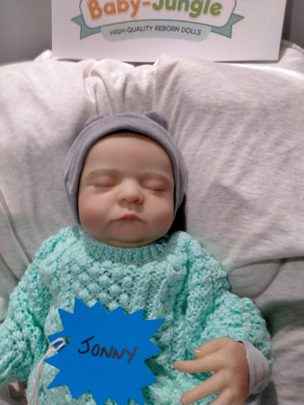JONNY Loveable reborn doll Boy. Nicely Weighted to 4.5lbs 2kgs 16" 41cm