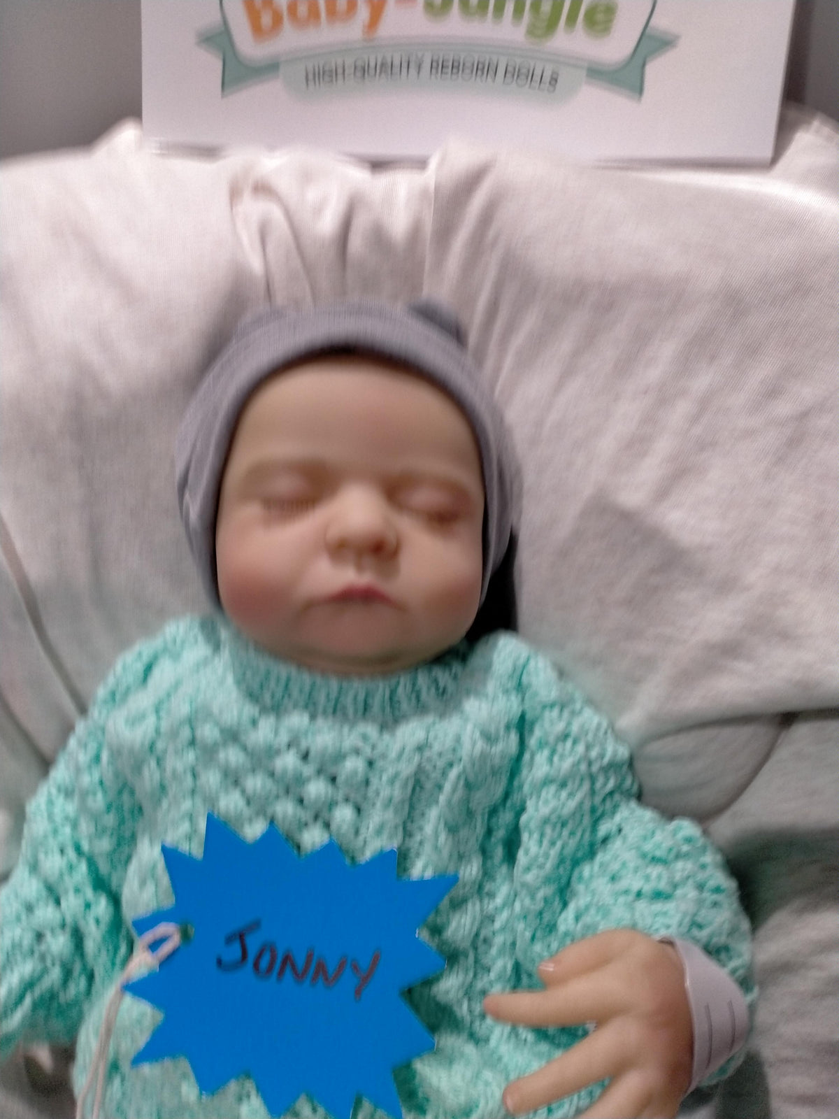 JONNY Loveable reborn doll Boy. Nicely Weighted to 4.5lbs 2kgs 16" 41cm