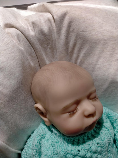 JONNY Loveable reborn doll Boy. Nicely Weighted to 4.5lbs 2kgs 16" 41cm