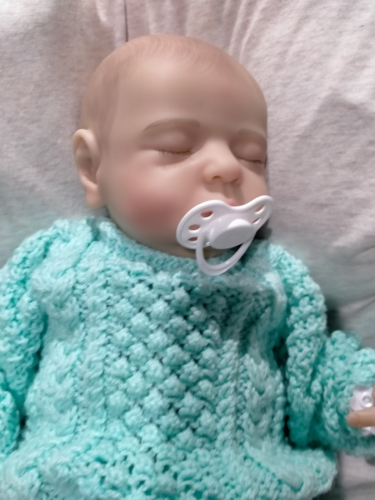 JONNY Loveable reborn doll Boy. Nicely Weighted to 4.5lbs 2kgs 16" 41cm