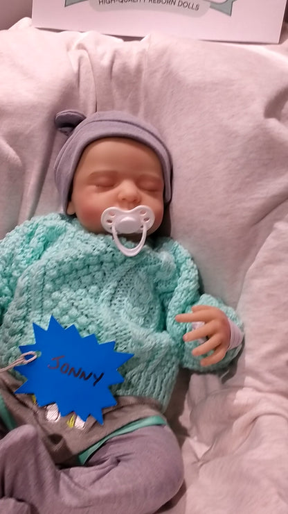 JONNY Loveable reborn doll Boy. Nicely Weighted to 4.5lbs 2kgs 16" 41cm